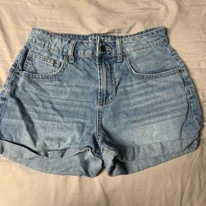 Mini mom shorts, slightly high waisted